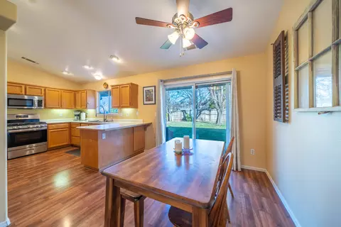 809 Fountain Cir, Redding, CA 96003 photo 7
