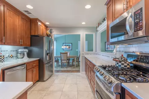 6447 Creekside St, Redding, CA 96001 photo 10
