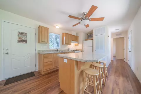 9983 Harley Leighton Rd, Redding, CA 96003 photo 4
