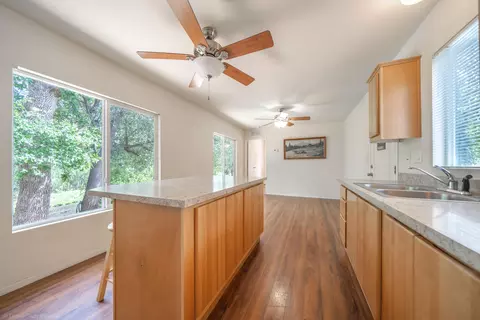 9983 Harley Leighton Rd, Redding, CA 96003 photo 5
