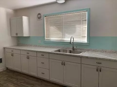 2730 S Bonnyview Rd, Redding, CA 96001 photo 3
