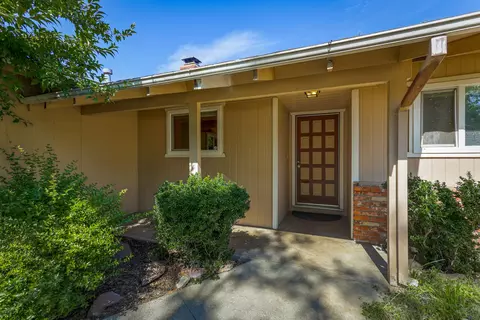 1715 Wisconsin Ave, Redding, CA 96001 photo 1