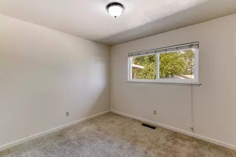 1715 Wisconsin Ave, Redding, CA 96001 photo 13