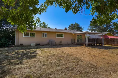 1715 Wisconsin Ave, Redding, CA 96001 photo 28