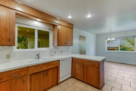 1715 Wisconsin Ave, Redding, CA 96001 photo 5