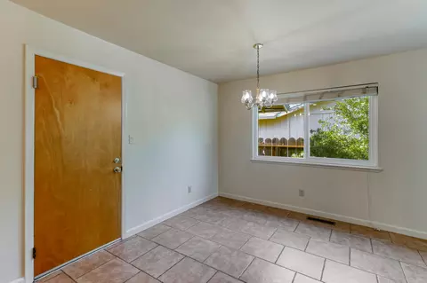 1715 Wisconsin Ave, Redding, CA 96001 photo 9