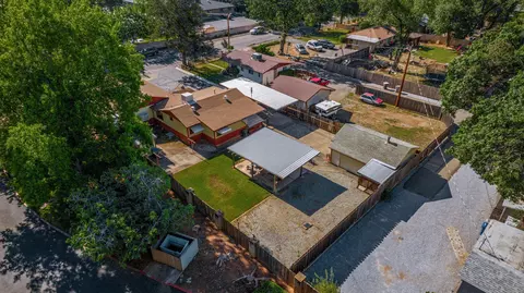3144 School St, Redding, CA 96002 photo 68