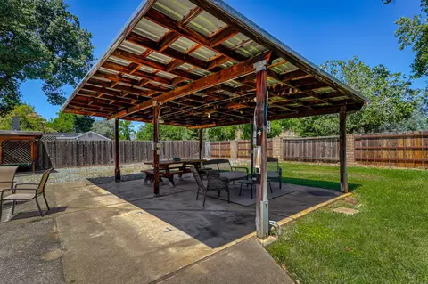 3144 School St, Redding, CA 96002 photo 58