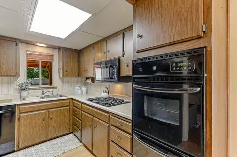 3144 School St, Redding, CA 96002 photo 32