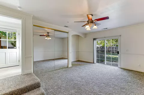 364 Rio St, Redding, CA 96001 photo 8
