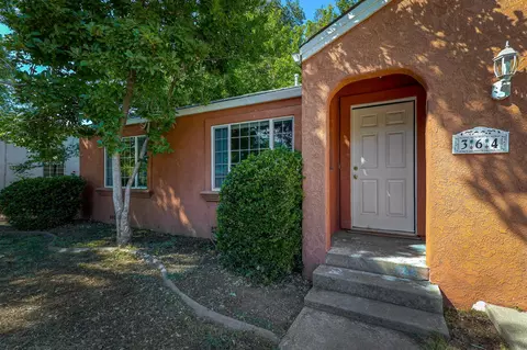 364 Rio St, Redding, CA 96001 photo 2