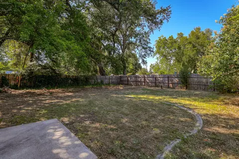364 Rio St, Redding, CA 96001 photo 18