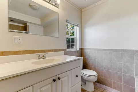 364 Rio St, Redding, CA 96001 photo 11
