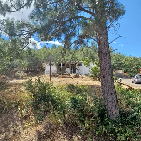 22161 Ravine Ct, Redding, CA 96003 photo 4