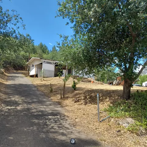 22161 Ravine Ct, Redding, CA 96003 photo 5