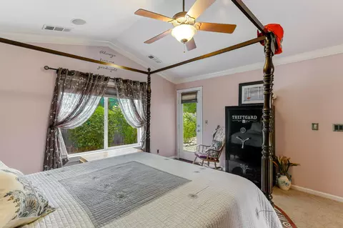 19301 Lexington Ln, Redding, CA 96003 photo 9
