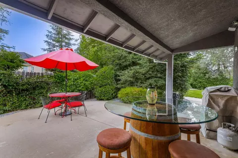 19301 Lexington Ln, Redding, CA 96003 photo 25