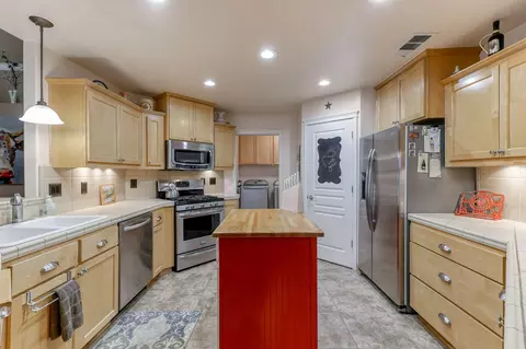 19301 Lexington Ln, Redding, CA 96003 photo 7
