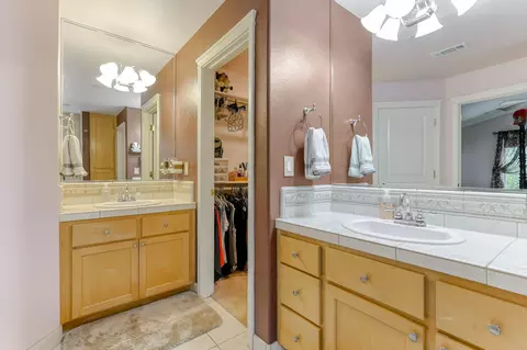 19301 Lexington Ln, Redding, CA 96003 photo 11
