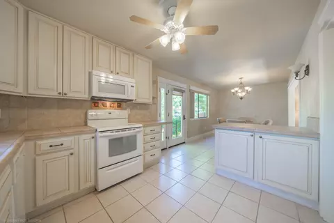742 Coffeeberry Ln, Redding, CA 96003 photo 24