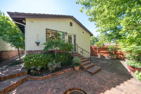 742 Coffeeberry Ln, Redding, CA 96003 photo 42