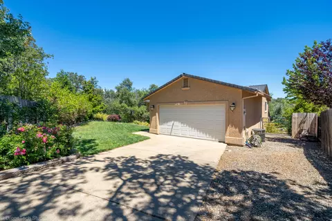 3782 Magnums Way, Redding, CA 96003 photo 10