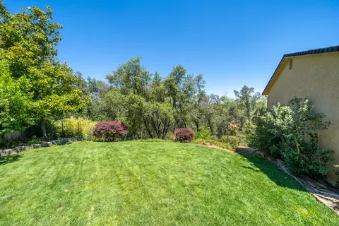 3782 Magnums Way, Redding, CA 96003 photo 7