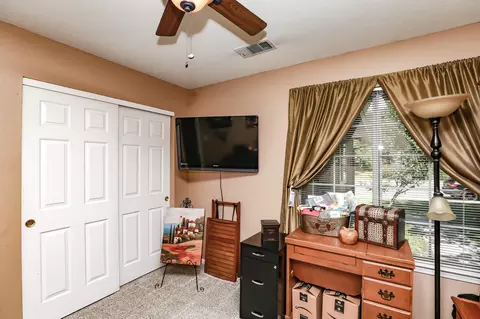 558 Olympic St, Redding, CA 96003 photo 15