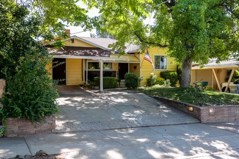 2331 Skyline Dr, Redding, CA 96003 photo 1