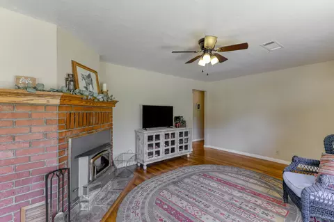 8942 Impasse Ln, Redding, CA 96002 photo 7