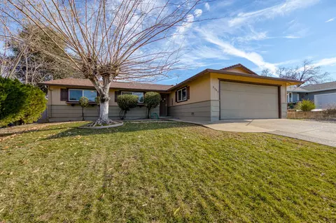 3545 Elizabeth Way, Redding, CA 96001 photo 1
