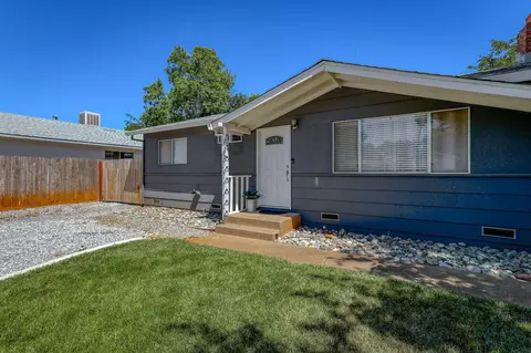 2152 Jupiter Ter, Redding, CA 96002 photo 2
