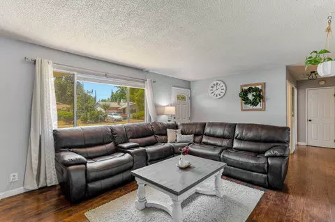 2152 Jupiter Ter, Redding, CA 96002 photo 7