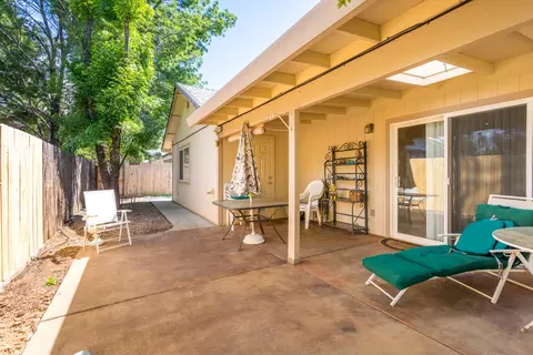 239 Buckhorn Walk, Redding, CA 96003 photo 13