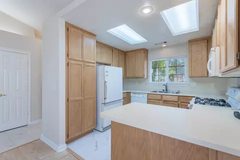 239 Buckhorn Walk, Redding, CA 96003 photo 5