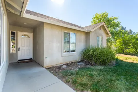 3993 Cambria Dr, Redding, CA 96002 photo 3