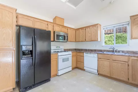 3993 Cambria Dr, Redding, CA 96002 photo 10