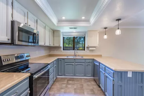 1498 Casa Vereda Way, Redding, CA 96003 photo 13