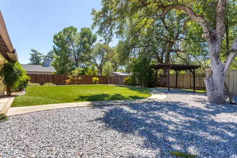 1498 Casa Vereda Way, Redding, CA 96003 photo 24