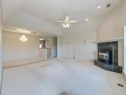 381 Bountiful Path, Redding, CA 96003 photo 9
