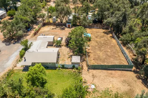 6084 Churn Creek Rd, Redding, CA 96002 photo 2