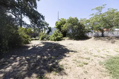 2245 Placer St, Redding, CA 96001 photo 8