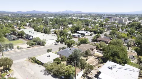 2245 Placer St, Redding, CA 96001 photo 10