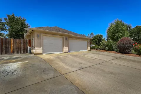 5992 La Quinta Ct, Redding, CA 96003 photo 100