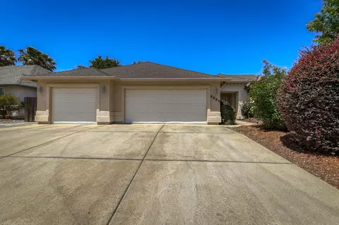 5992 La Quinta Ct, Redding, CA 96003 photo 3