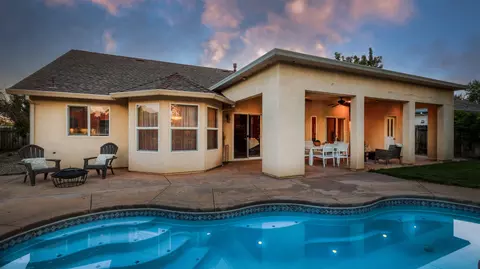 5992 La Quinta Ct, Redding, CA 96003 photo 2
