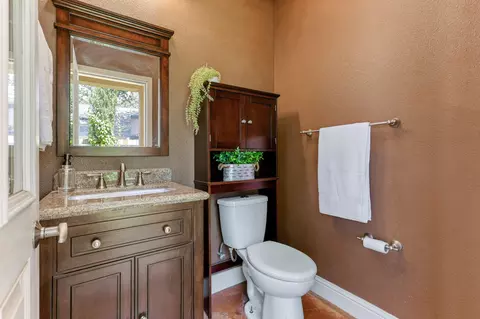 5992 La Quinta Ct, Redding, CA 96003 photo 29