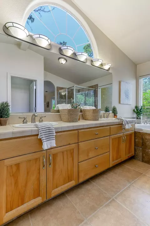 5992 La Quinta Ct, Redding, CA 96003 photo 56