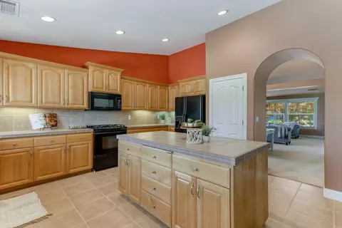 5992 La Quinta Ct, Redding, CA 96003 photo 7