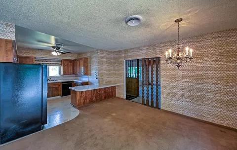 1816 Manchester Dr, Redding, CA 96002 photo 12